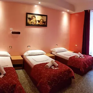 Albergue Legend R.g., Roma